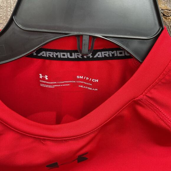 Under Armour Mens Red Long Sleeve Heat Gear Sz Small - Picture 3 of 5